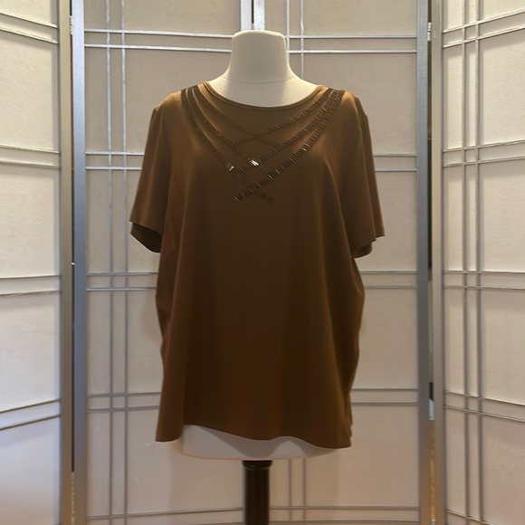 Alfred Dunner Tops - Brown Alfred Dunner Short Sleeved Top with Brown Beading